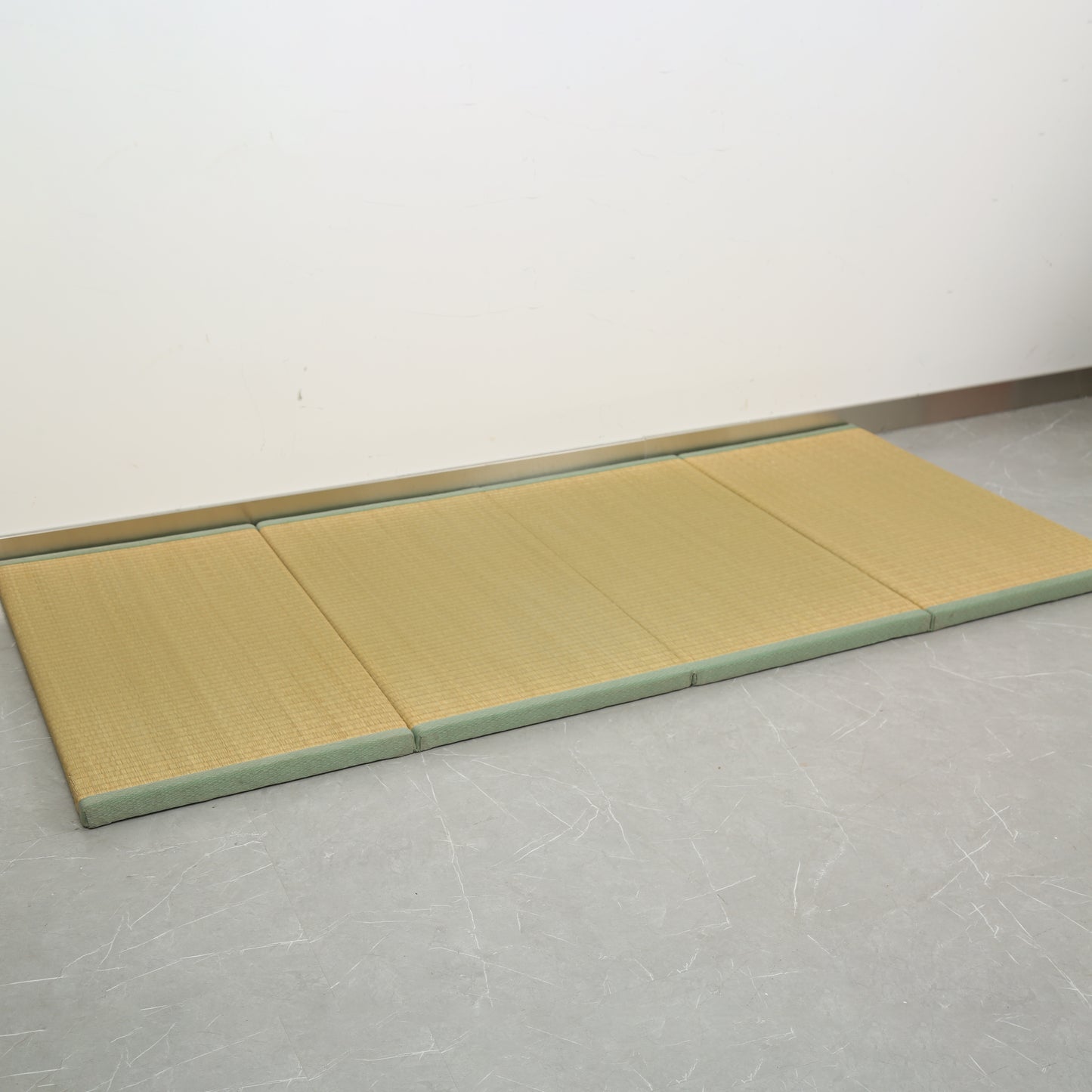 FYRENA MustMat Tatami Futon Mattress Foldable Tatami Mat Twin Japanese Floor Mattress Rush Grass Floor Bed 35.4"x78.7"x1.2"(1 Piece)